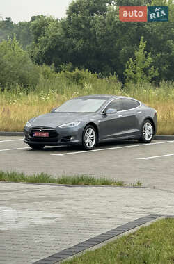 Лифтбек Tesla Model S 2013 в 
