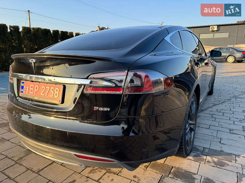 Ліфтбек Tesla Model S 2014 в Луцьку