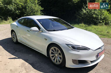 Лифтбек Tesla Model S 2016 в 