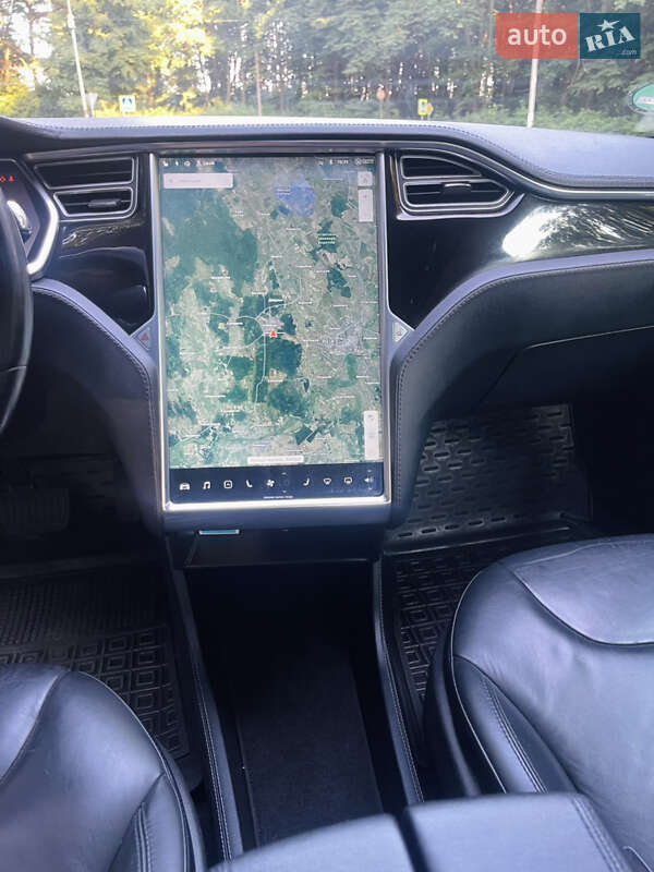 Ліфтбек Tesla Model S 2013 в Луцьку фото 27 Ліфтбек Tesla Model S 2013 в Луцьку