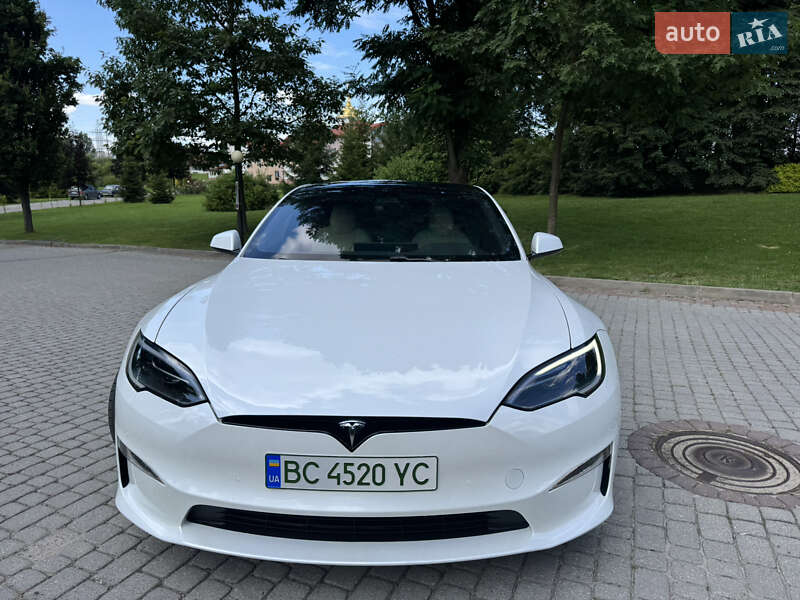 Лифтбек Tesla Model S 2022 в Львове