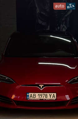 Лифтбек Tesla Model S 2016 в Виннице