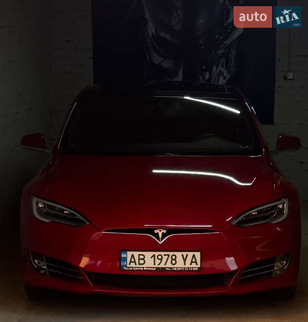 Tesla Model S 2016