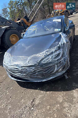 Лифтбек Tesla Model S 2016 в 