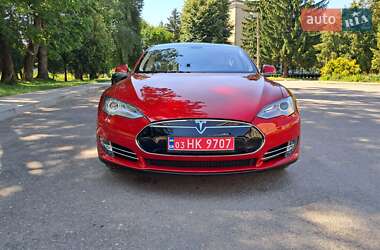 Лифтбек Tesla Model S 2014 в 