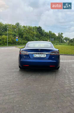 Лифтбек Tesla Model S 2017 в 