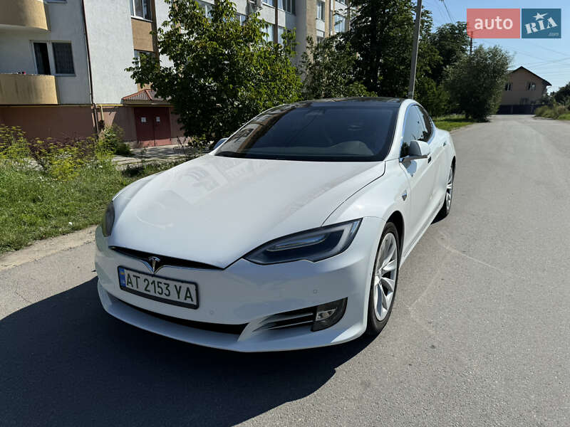 Tesla Model S 2016