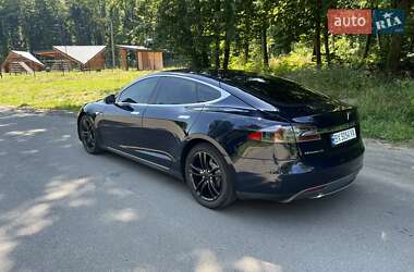 Лифтбек Tesla Model S 2013 в 