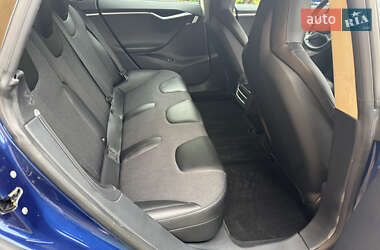 Лифтбек Tesla Model S 2015 в 