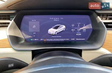 Лифтбек Tesla Model S 2018 в 