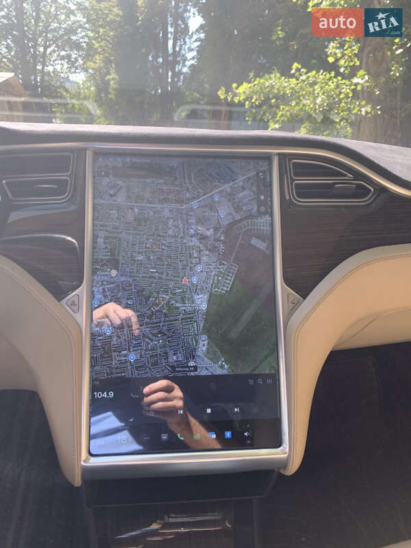 Лифтбек Tesla Model S 2015 в Одессе