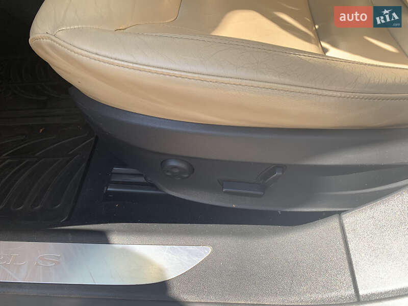 Лифтбек Tesla Model S 2015 в Одессе