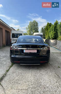 Лифтбек Tesla Model S 2015 в Обухове