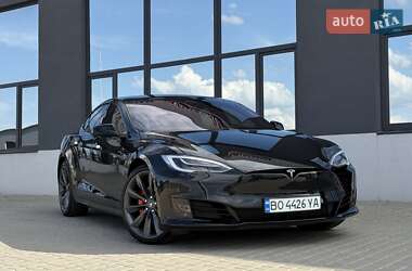 Лифтбек Tesla Model S 2019 в 