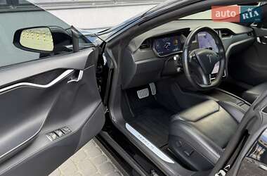 Лифтбек Tesla Model S 2019 в 