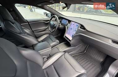Лифтбек Tesla Model S 2019 в 