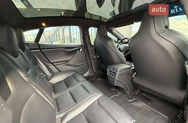Лифтбек Tesla Model S 2019 в 