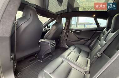 Лифтбек Tesla Model S 2019 в 