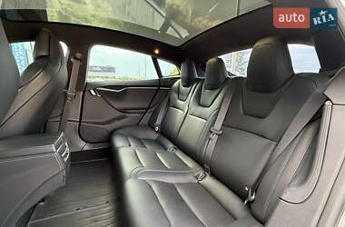 Лифтбек Tesla Model S 2019 в 