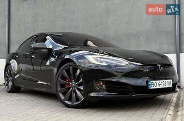 Лифтбек Tesla Model S 2019 в 