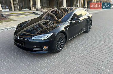 Лифтбек Tesla Model S 2020 в 