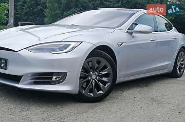 Ліфтбек Tesla Model S 2018 в 