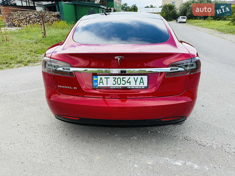 Лифтбек Tesla Model S 2018 в Ивано-Франковске