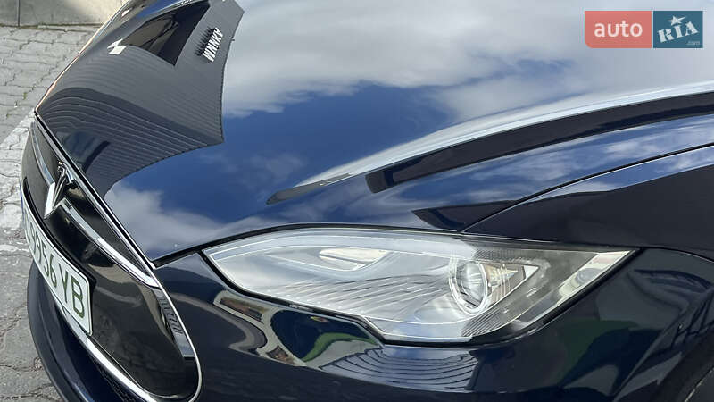 Лифтбек Tesla Model S 2014 в Дрогобыче