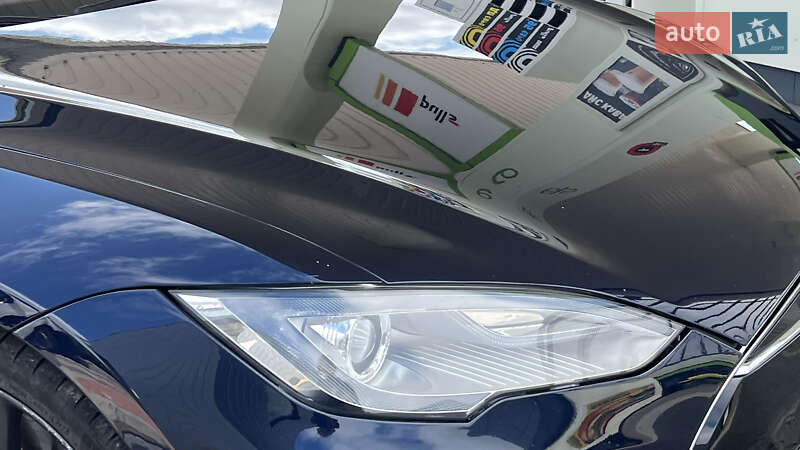 Лифтбек Tesla Model S 2014 в Дрогобыче