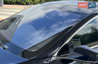 Лифтбек Tesla Model S 2014 в 
