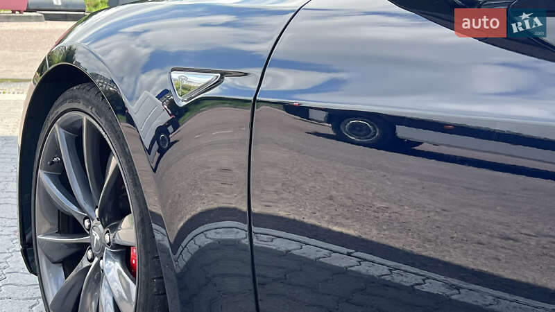 Лифтбек Tesla Model S 2014 в Дрогобыче фото 54 Лифтбек Tesla Model S 2014 в Дрогобыче