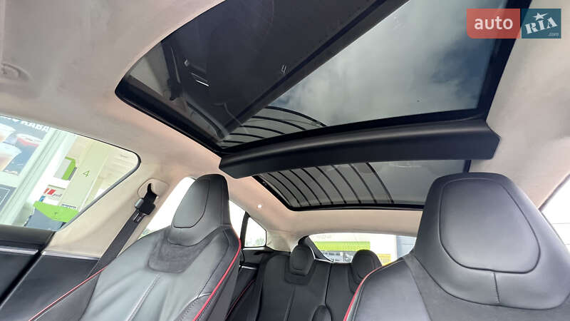 Лифтбек Tesla Model S 2014 в Дрогобыче