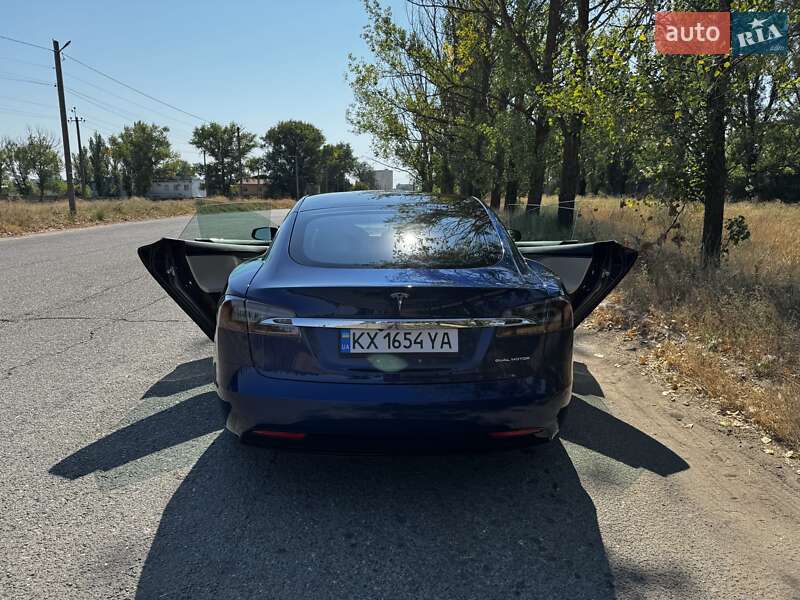 Лифтбек Tesla Model S 2020 в Белгороде-Днестровском