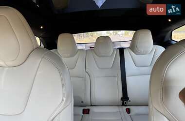 Лифтбек Tesla Model S 2020 в 