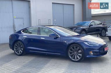 Лифтбек Tesla Model S 2018 в 