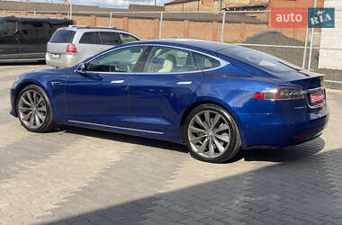 Лифтбек Tesla Model S 2018 в 