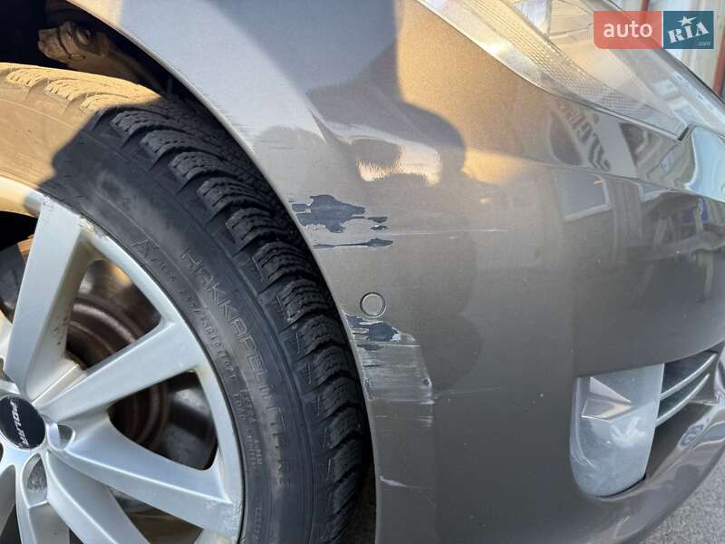Лифтбек Tesla Model S 2015 в Житомире