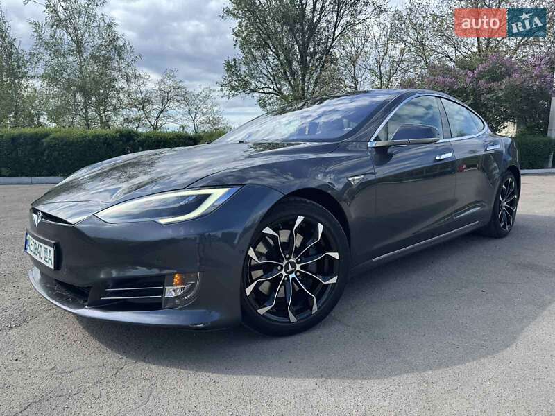 Ліфтбек Tesla Model S 2016 в Кам'янському фото 11 Ліфтбек Tesla Model S 2016 в Кам'янському