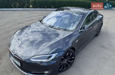 Лифтбек Tesla Model S 2016 в Каменском