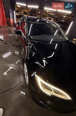 Лифтбек Tesla Model S 2016 в 