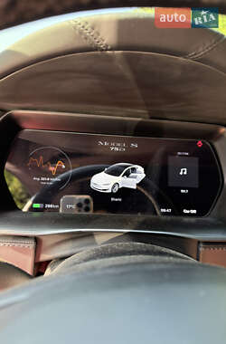 Лифтбек Tesla Model S 2018 в 