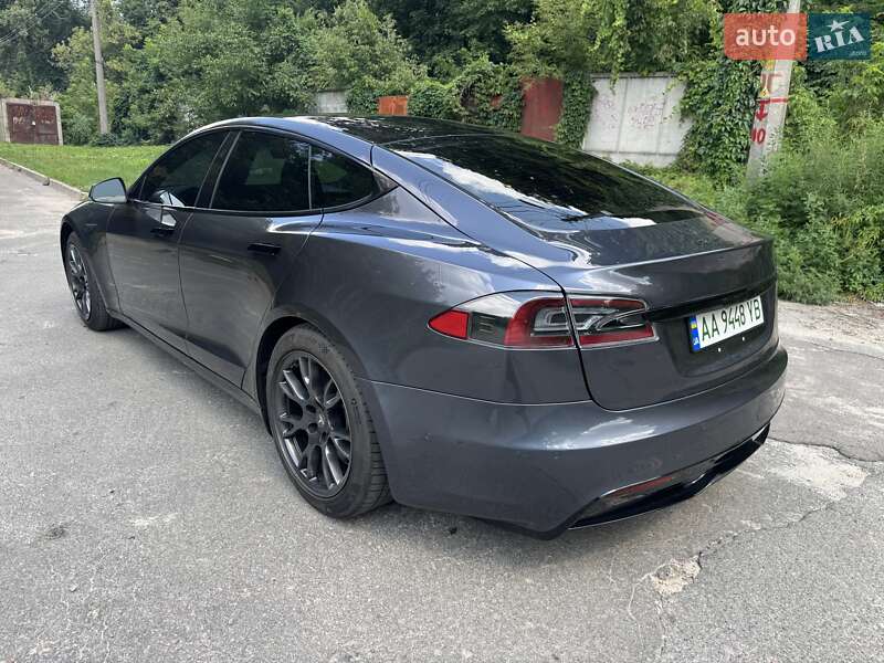 Ліфтбек Tesla Model S 2021 в Києві