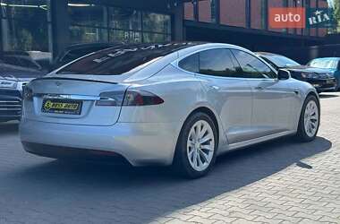 Лифтбек Tesla Model S 2018 в 