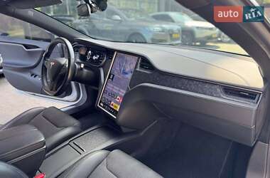 Лифтбек Tesla Model S 2018 в 