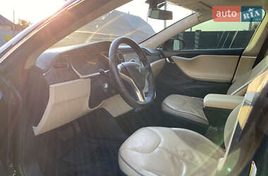 Лифтбек Tesla Model S 2013 в 