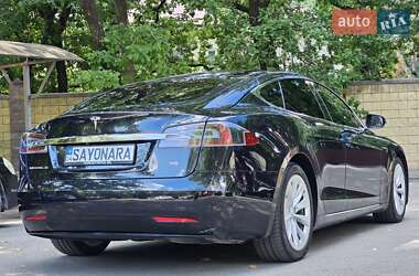 Лифтбек Tesla Model S 2017 в 