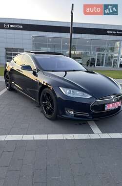 Лифтбек Tesla Model S 2013 в 