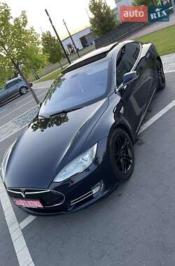 Лифтбек Tesla Model S 2013 в 
