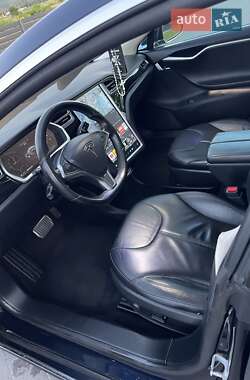 Лифтбек Tesla Model S 2013 в 