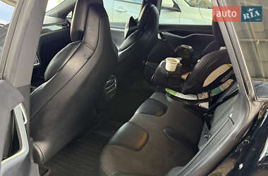 Лифтбек Tesla Model S 2017 в 